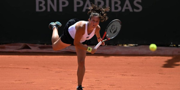  斯维亚泰克横扫群雄，波兰天骄首夺法网