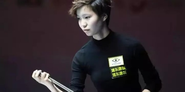  电竞女选手破纪录，巾帼不让须眉男