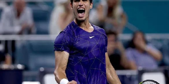  阿尔卡拉斯新生代崛起，迈阿密大师赛爆冷登顶