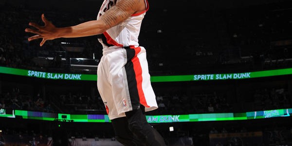  扣篮大赛惊现空中接力神配合