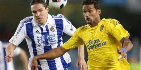  帕尔马青年军敢拼，虽败犹荣获掌声  