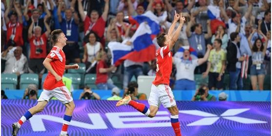  青春风暴席卷赛场，年轻军团展露锋芒