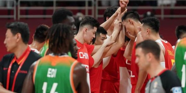  北控男篮多点开花，主场大胜南京同曦队