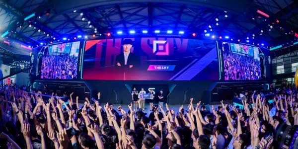  电竞职业联赛改制激发队伍活力