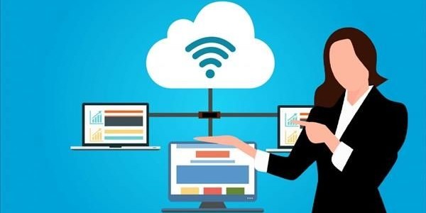  跨国组合默契十足，内外连线撕裂防线