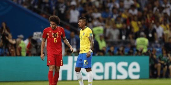  裁判判罚争议不断，VAR技术成焦点话题  