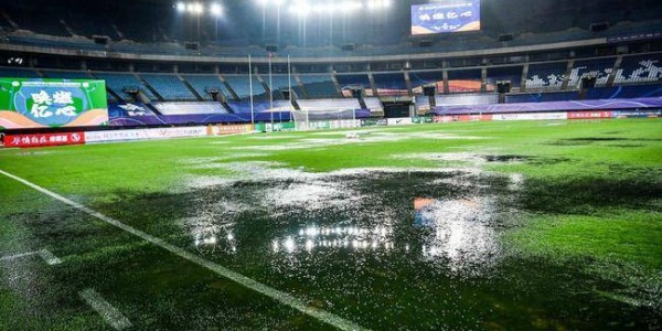  夜间灯光球场投入使用，延长训练时间助力选手备赛  