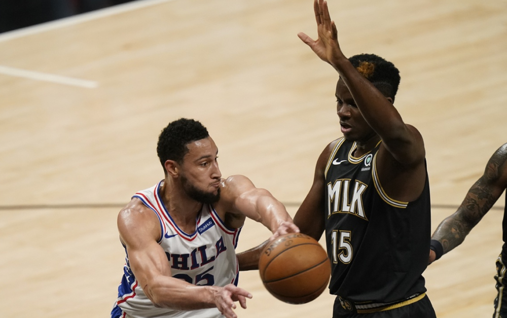  老鹰特雷杨三分雨浇灭活塞反扑