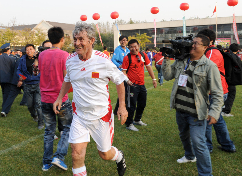  球场暴力事件频发，足协重拳整治赛风赛纪